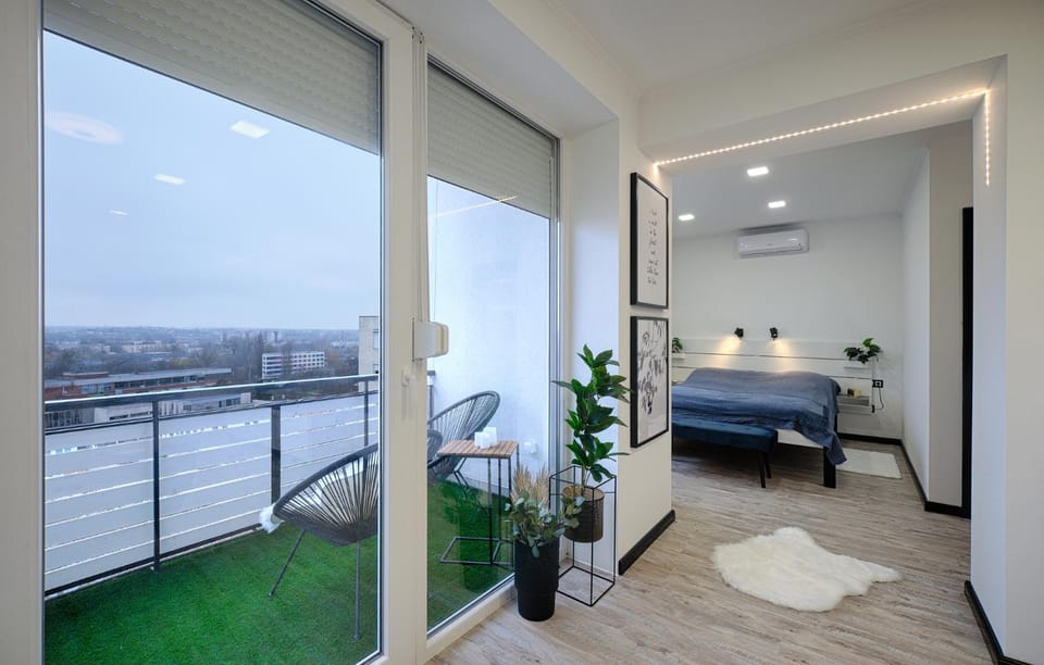 Bed, View (from property/room), Balcony/Terrace, Bedroom