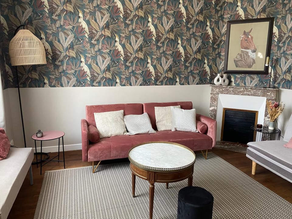 MAISON 4 chambres 12 pers à 2,8KM DU CIRCUIT et proche BOULERIES JUMP House in Le Mans