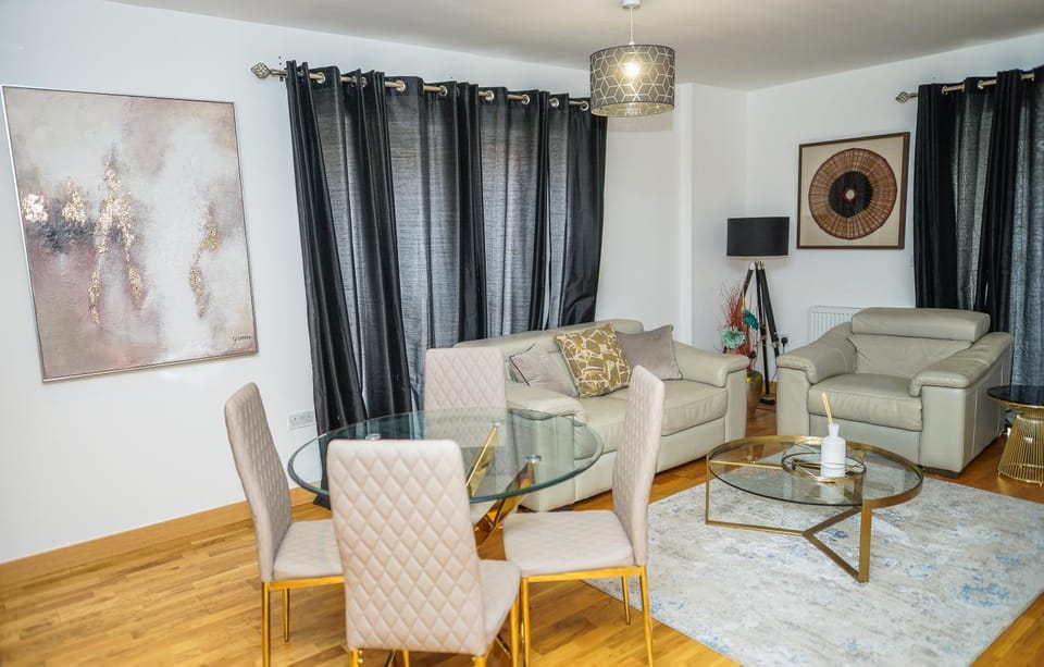 DARTFORD LUXURY 2 BED APARTMENT Apartment in Dartford