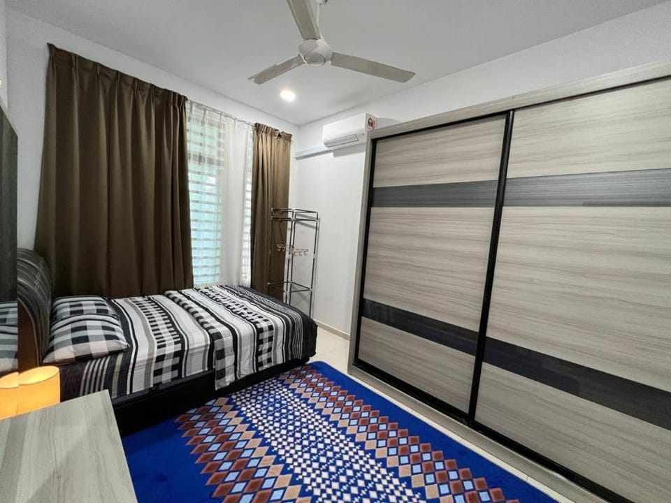 Bed, Bedroom, wardrobe, air conditioner