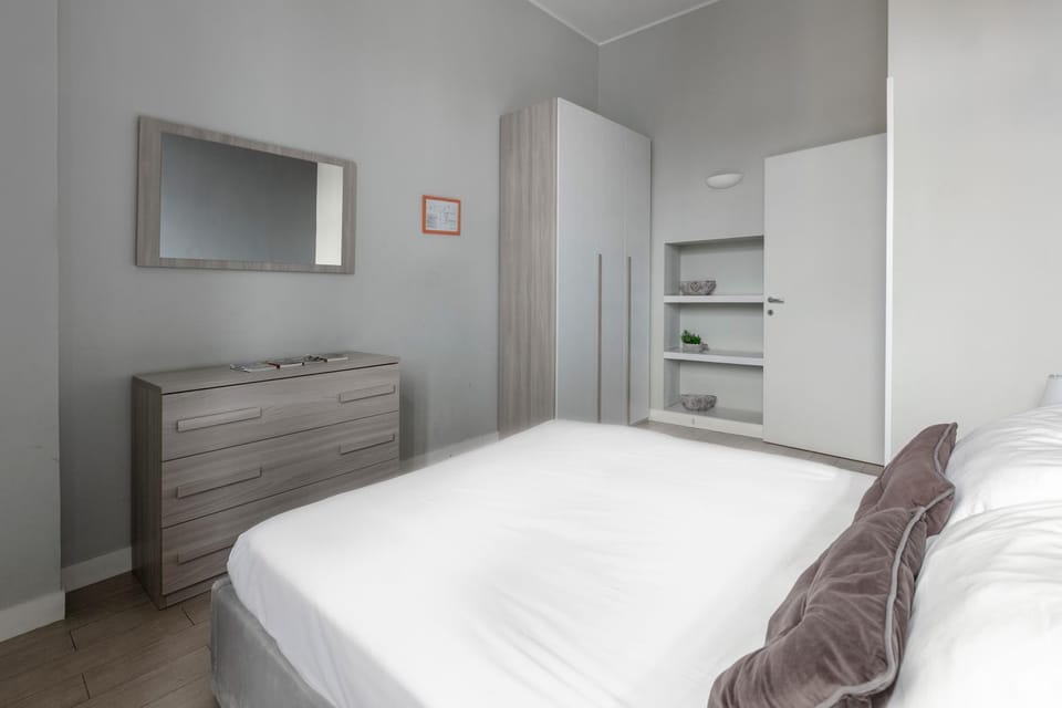 Bed, Photo of the whole room, Bedroom, wardrobe