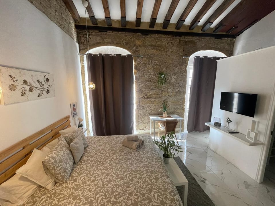 BF BOUTIQUE JEREZ Bed and Breakfast in Jerez de la Frontera