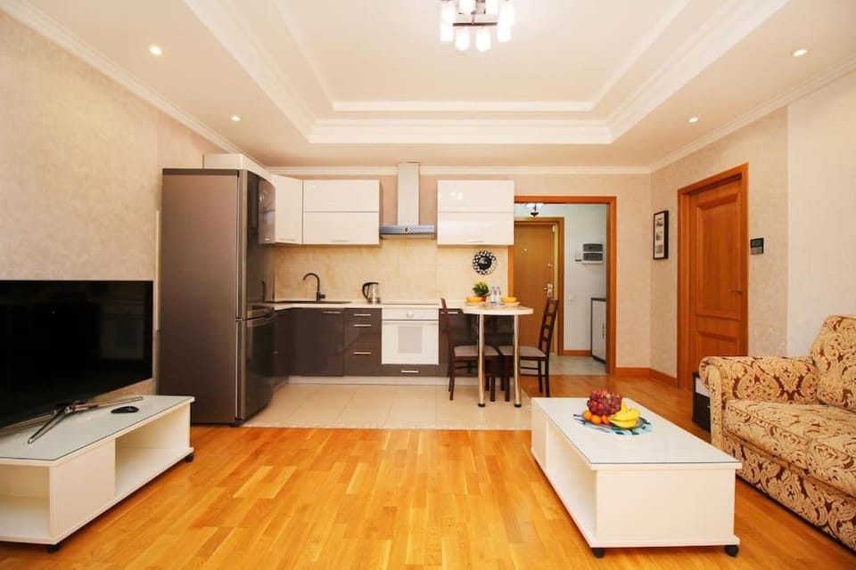 Прекрасная квартира с шикарным видом из окна! Apartment in Almaty