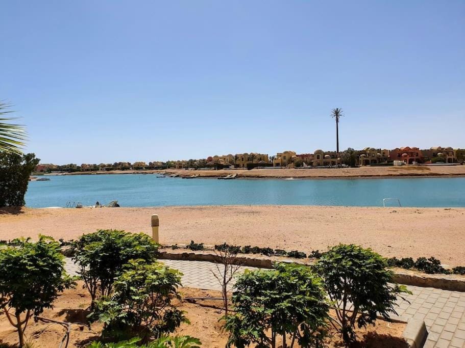 Day, Beach, Lake view