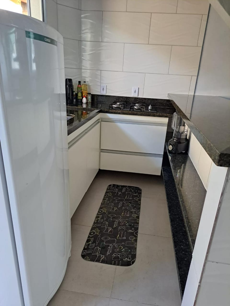 Casa nova com 3 quartos, equipada com Ar Condicionado, TV, Internet e Área de Lazer Completa - Boiçucanga House in São Sebastião