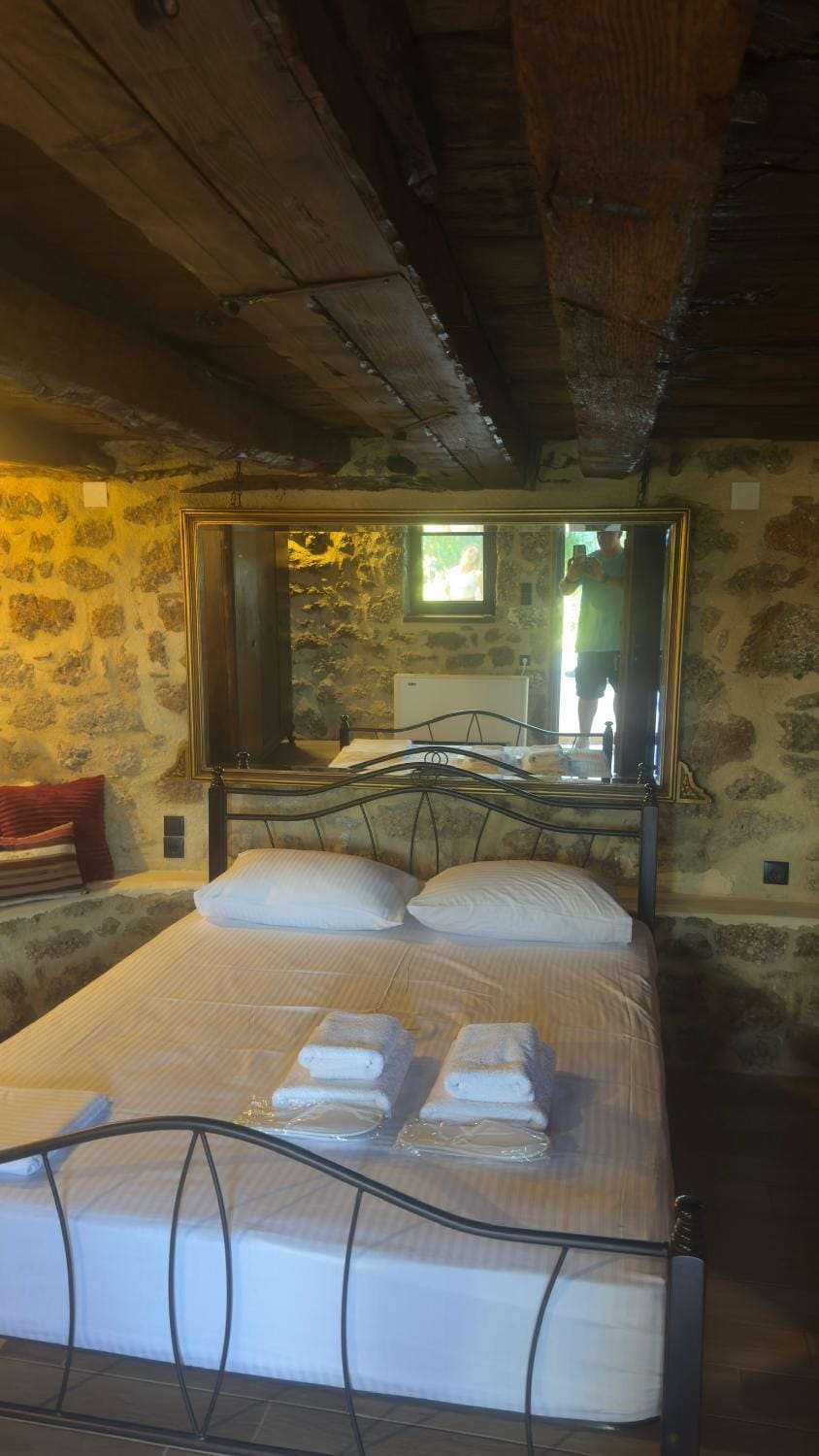 Ξενώνας Νικόλ Villa in Peloponnese Region