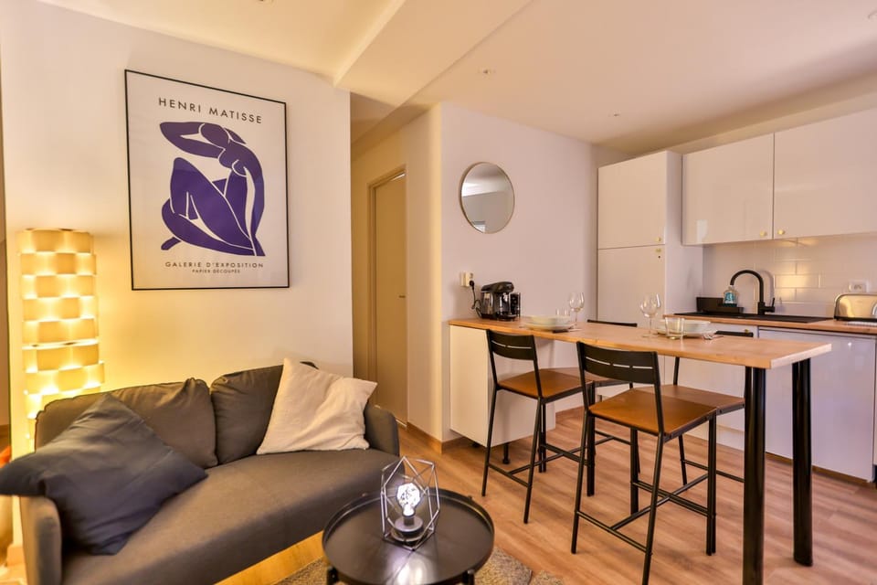 Night, Living room, kitchen