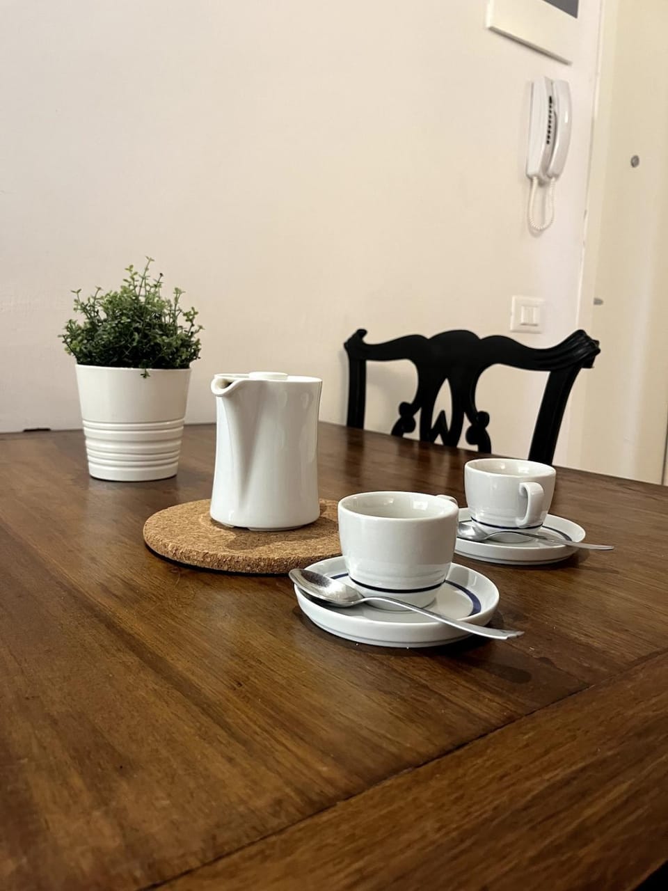 Coffee/tea facilities, Dining area