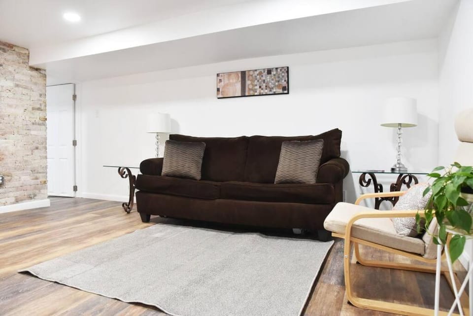 Cozy Mount Washington Home with Parking-Sleeps 4 Apartment in Pittsburgh