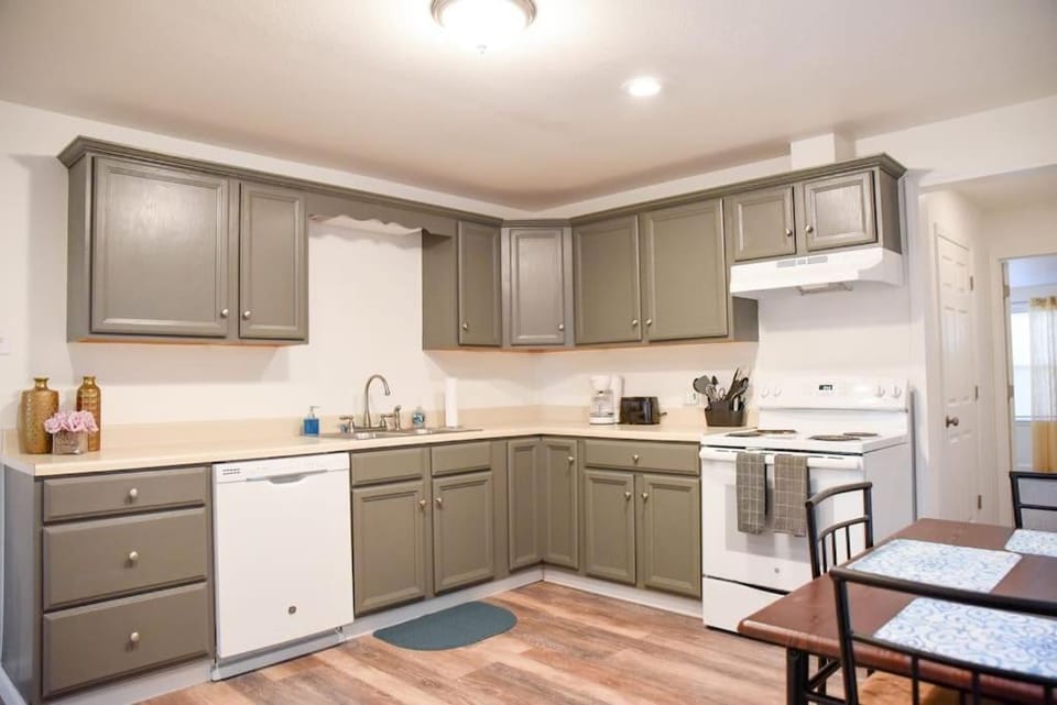 Relax & Feel At Home During Your Pittsburgh Stay House in Pittsburgh