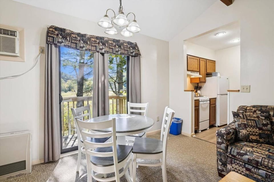 Cedarbrook Two bedroom Suite 20304 Hotel in Killington