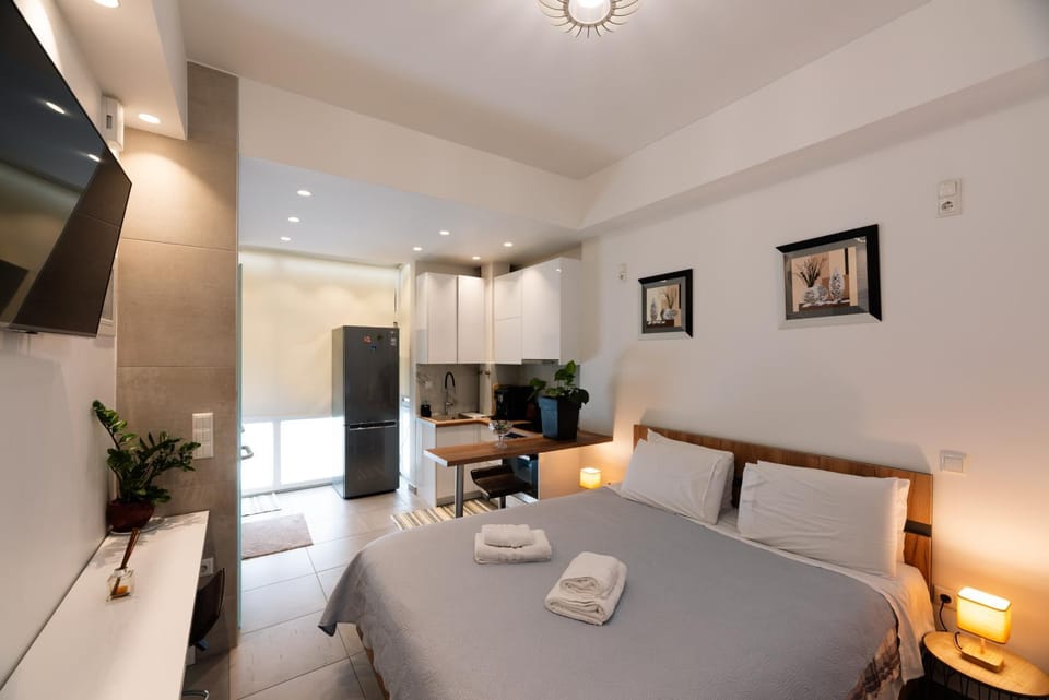 Communal lounge/ TV room, Bed, TV and multimedia, Kitchen or kitchenette, Living room, Photo of the whole room, Seating area, Dining area, Evening entertainment, Bedroom, minibar, oven