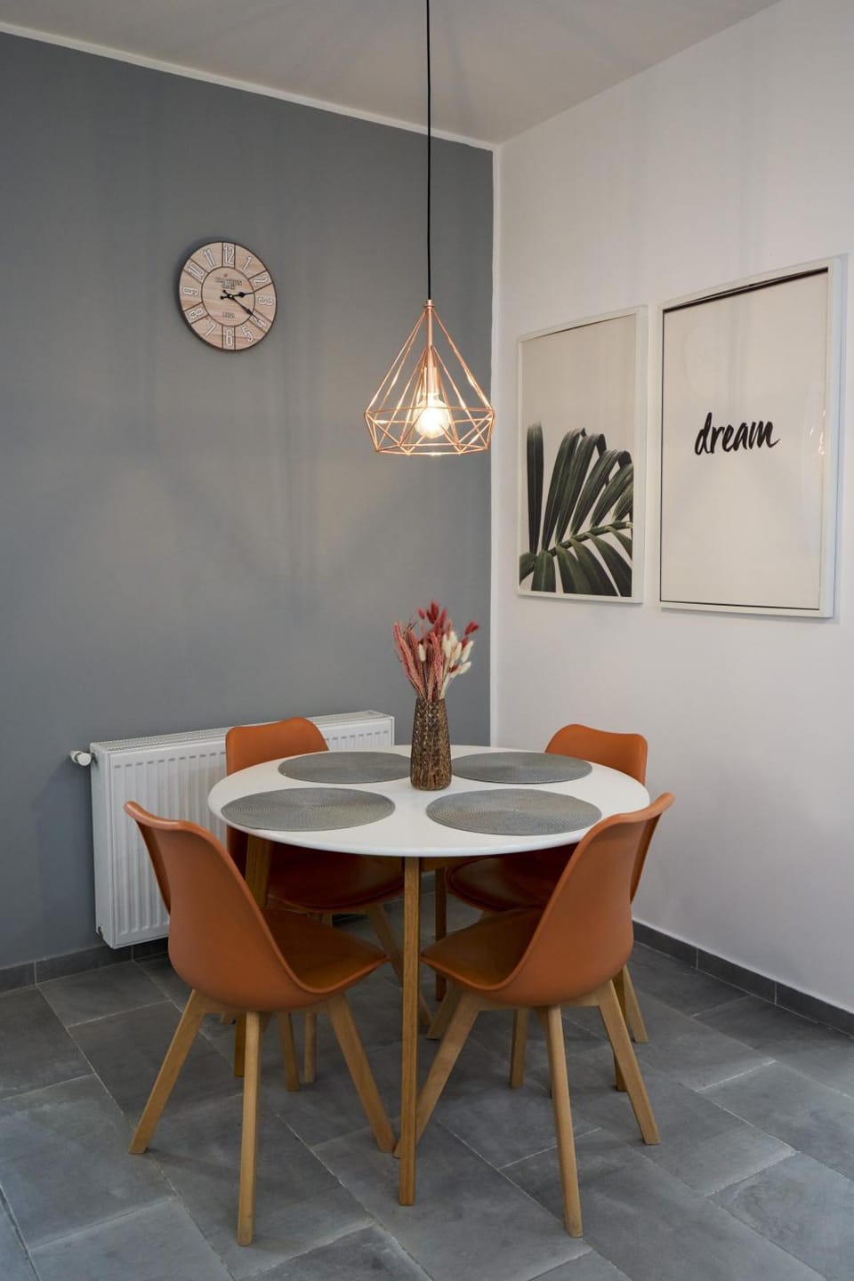 Modern Apartment in the Heart of Bucharest Apartment in Bucharest