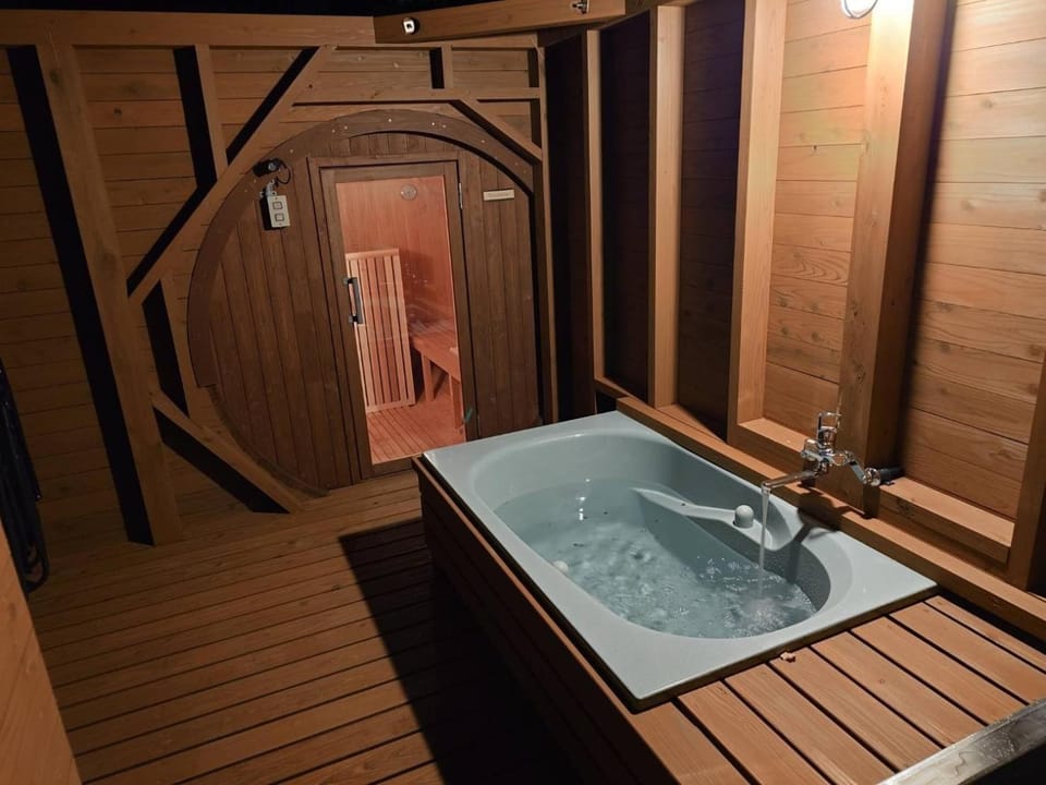 Guest House Uminokyojyusya - Vacation STAY 84473v Hotel in Japan