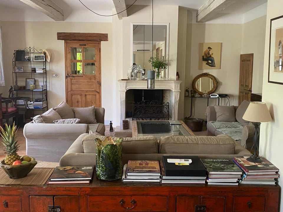 LA PARADOUNE 3 Bed and Breakfast in Arles