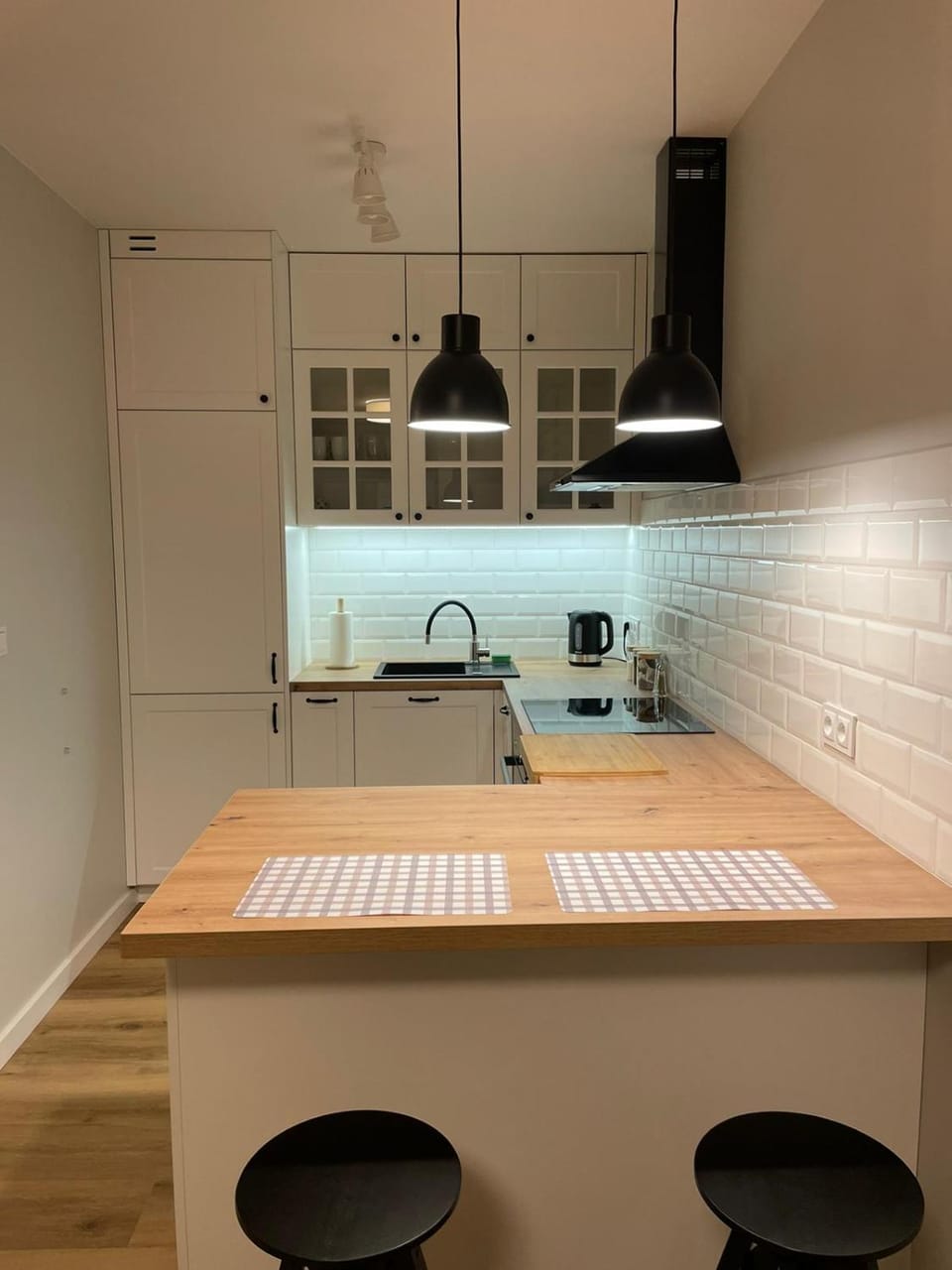 Kitchen or kitchenette, pet friendly, stove