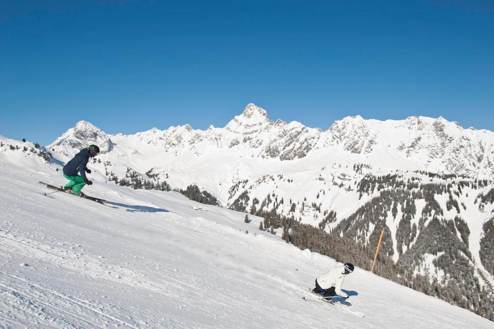 Winter, Skiing