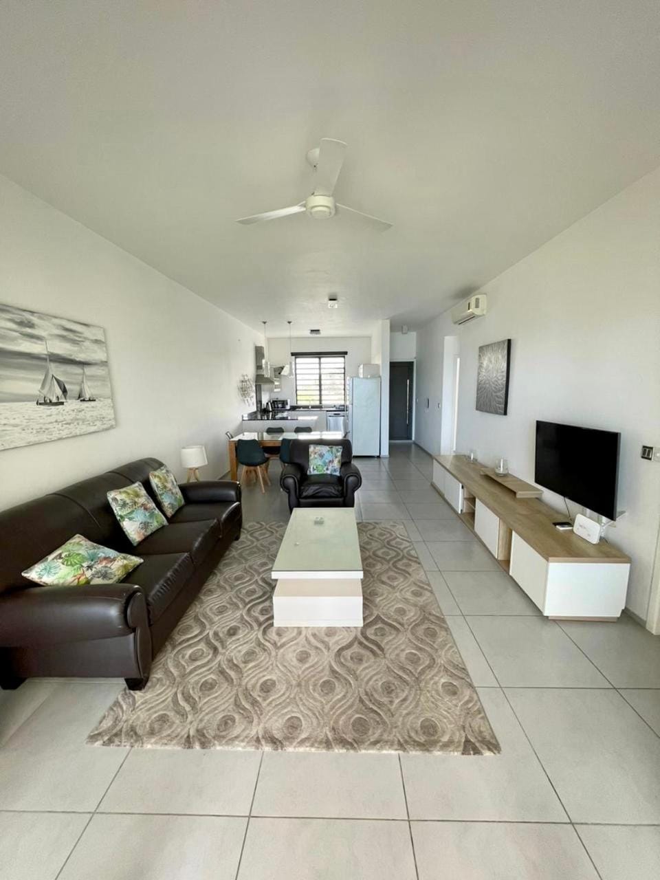 Luxury beach house with spectacular sea view and pool Apartment in Pointe aux Biches