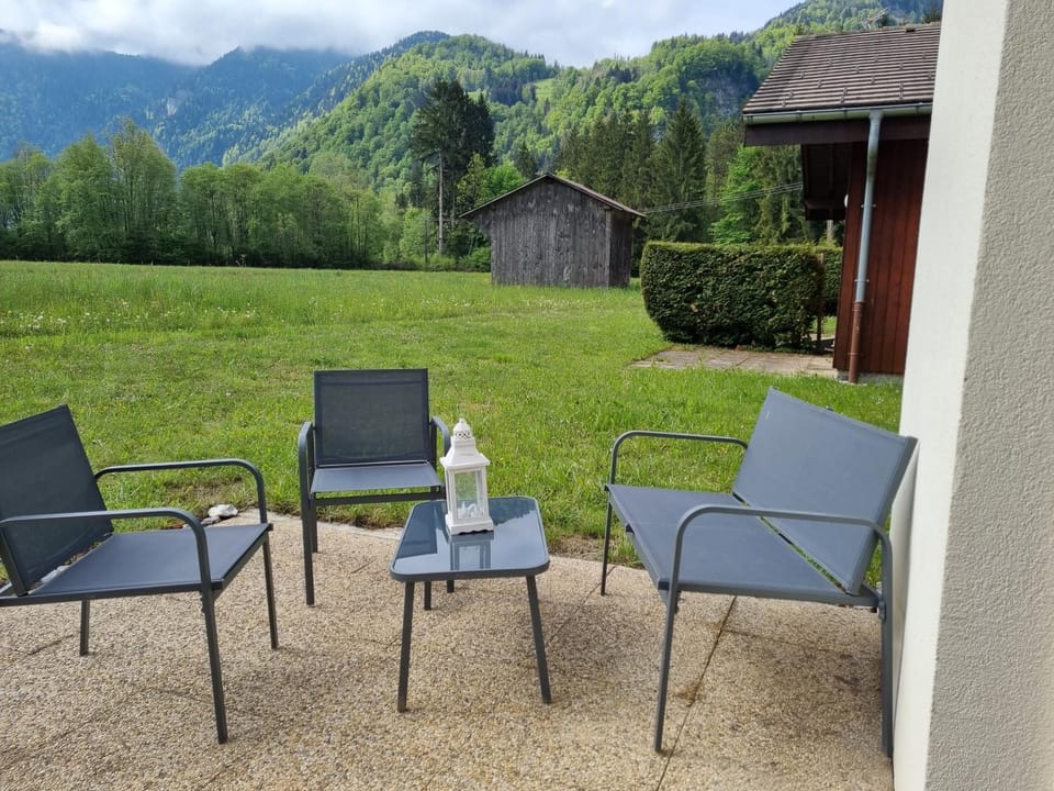 Patio, Spring, Garden