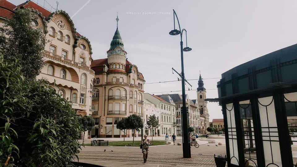 Day, City view, Location