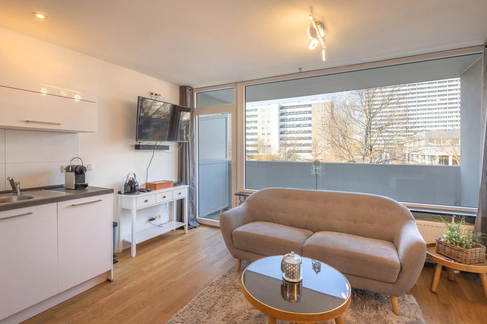Kitchen or kitchenette, Living room, kitchen