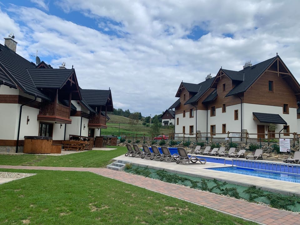 Day, Pool view, Swimming pool, sunbed