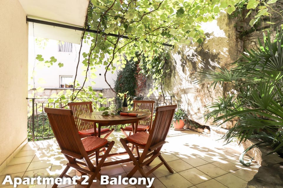 Day, Balcony/Terrace, Seating area