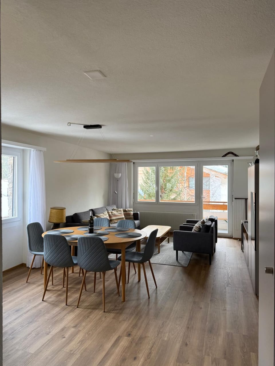 Living room, Dining area