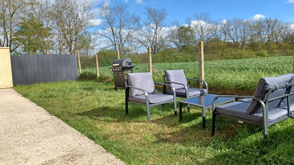 BBQ facilities, Garden