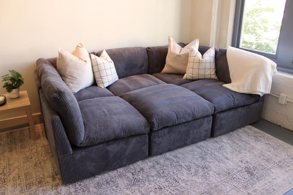 Bed, Living room, Seating area