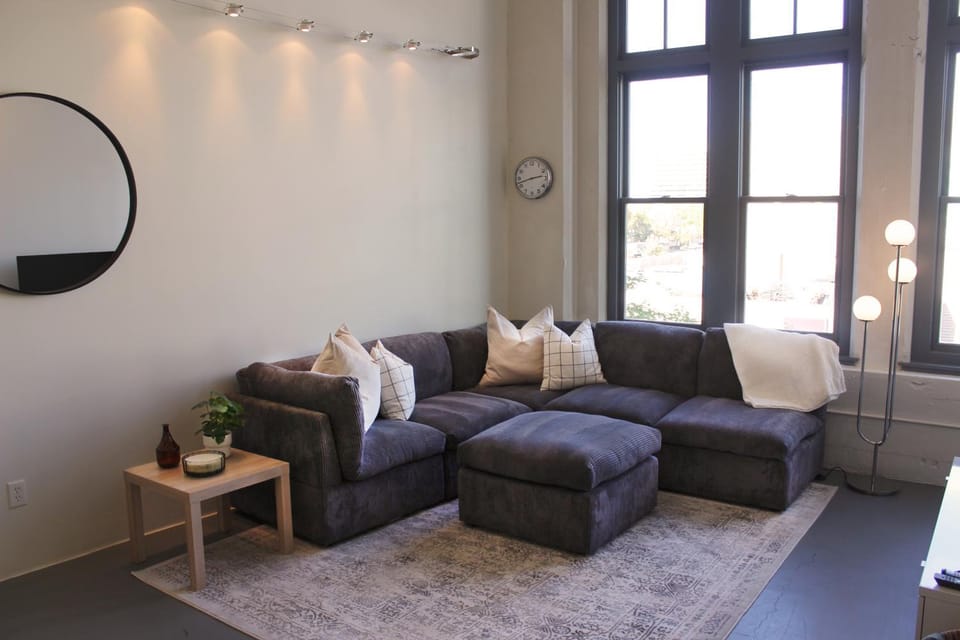 Living room, Seating area
