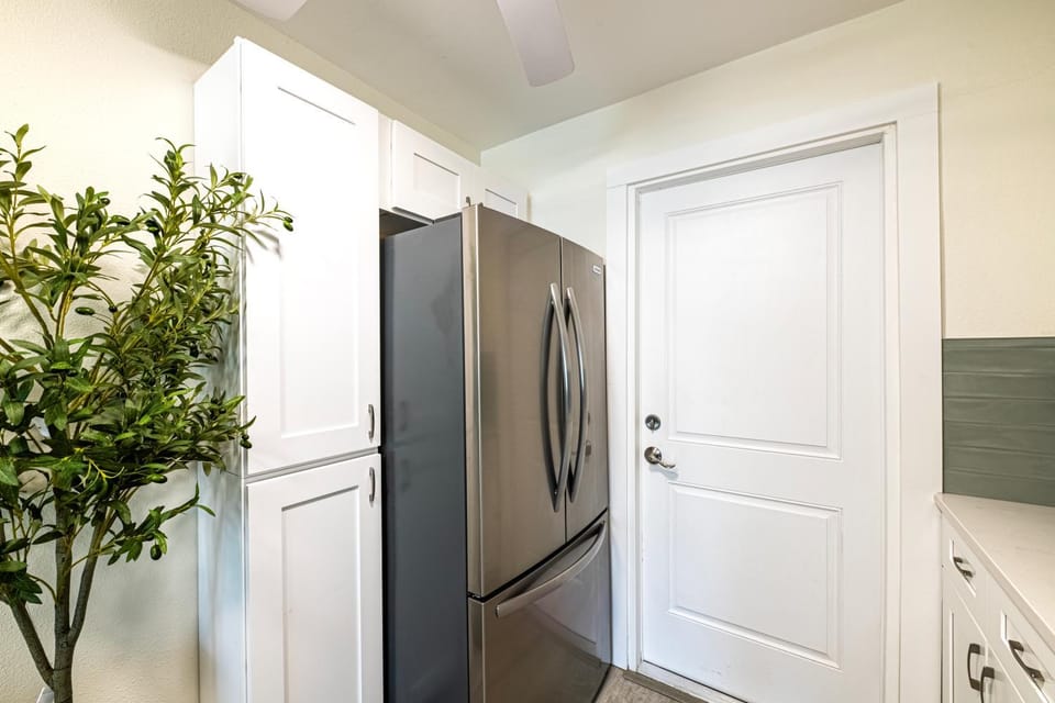 2bd 1ba Sunview 2 2Mins to BeachPool Apartment in Indian Rocks Beach