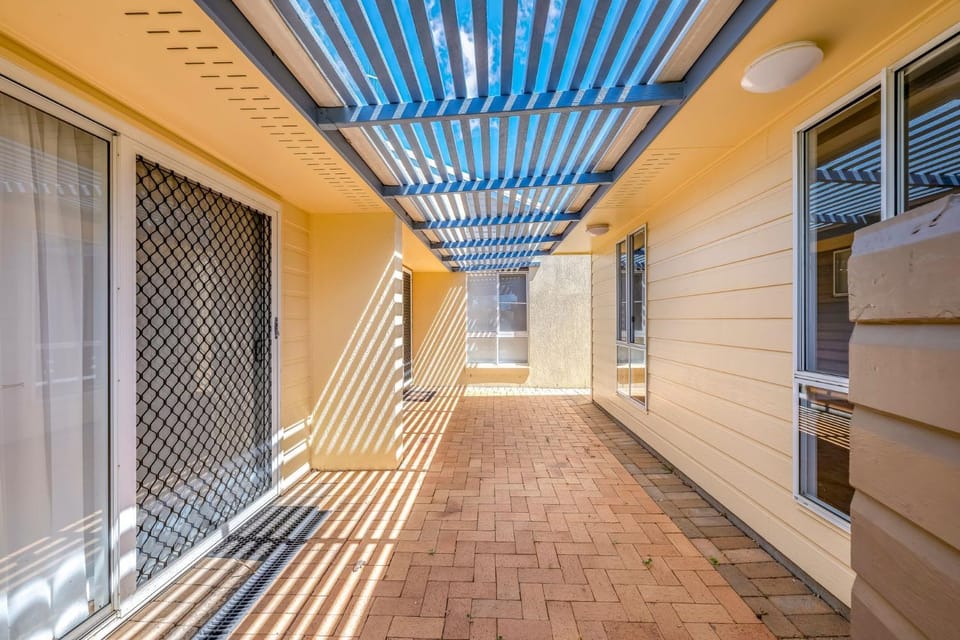 22 Bussey Street House in Bargara