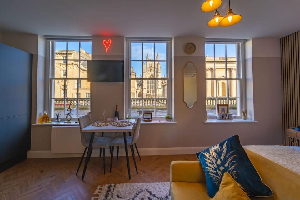 Abbey View studio central Bath Apartment in Bath