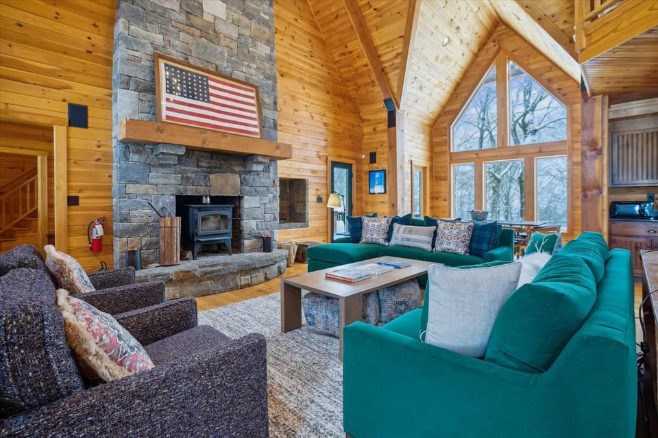 Summit View House in Mendon