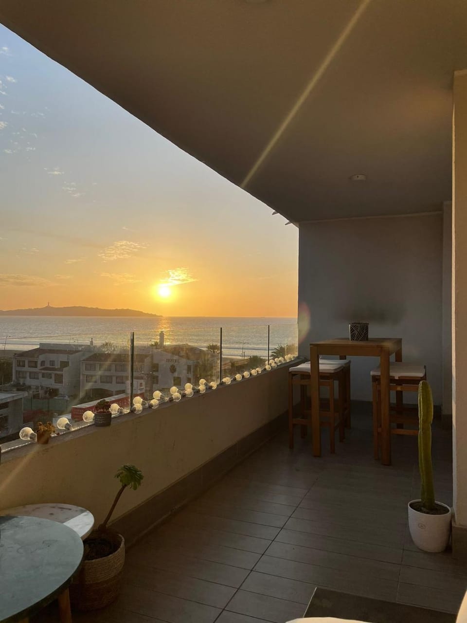 Natural landscape, Balcony/Terrace, Balcony/Terrace, Dining area, Sea view, Sunset