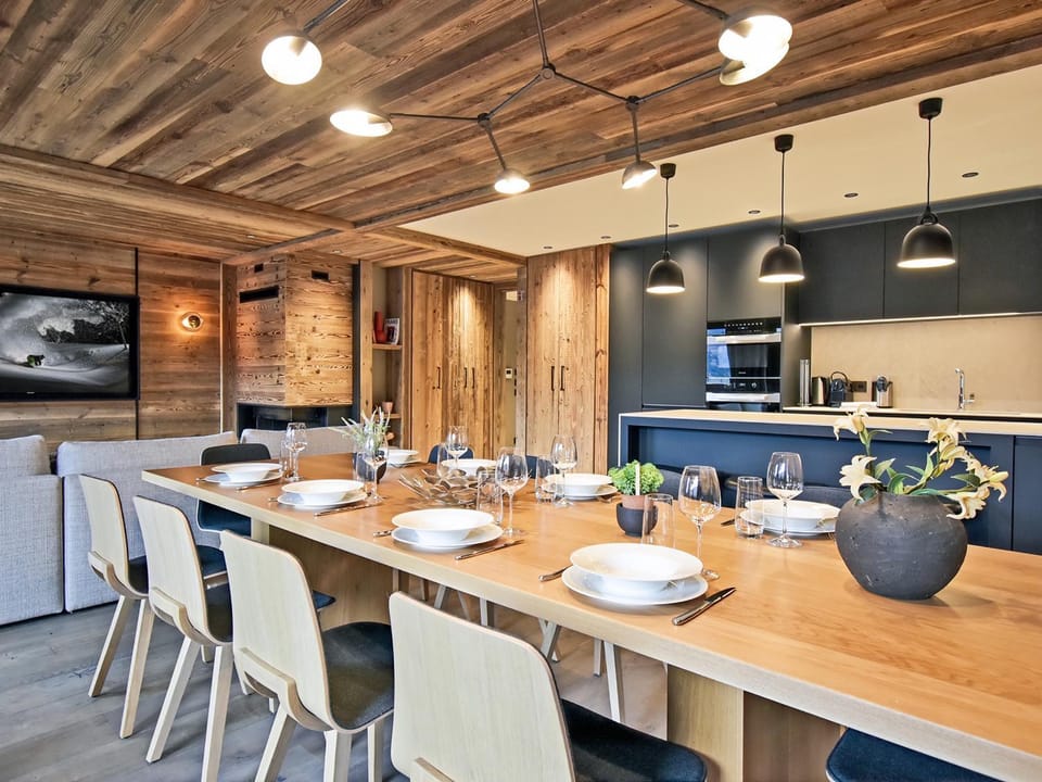 Appartement familial skis aux pieds au Rond-Point des Pistes, Les Allues - FR-1-613-82 Apartment in Les Allues