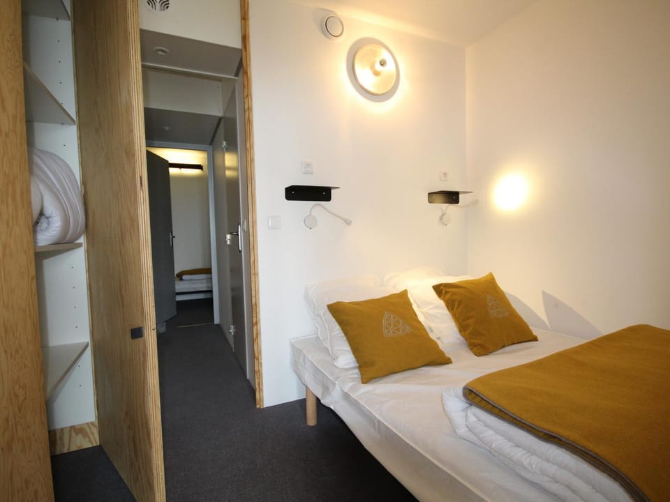Appartement rénové 3 pièces, balcon, 6-7 pers, WIFI - FR-1-346-538 Apartment in Bourg-Saint-Maurice