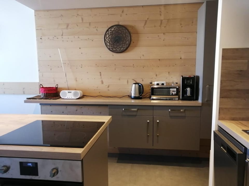 Appartement rénové 3 Pièces, Balcon, 6/7 pers., WIFI - FR-1-346-539 Apartment in Bourg-Saint-Maurice