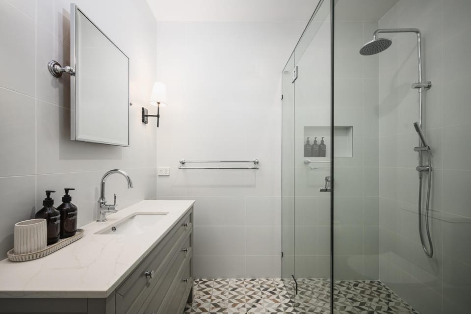 Shower, Bathroom