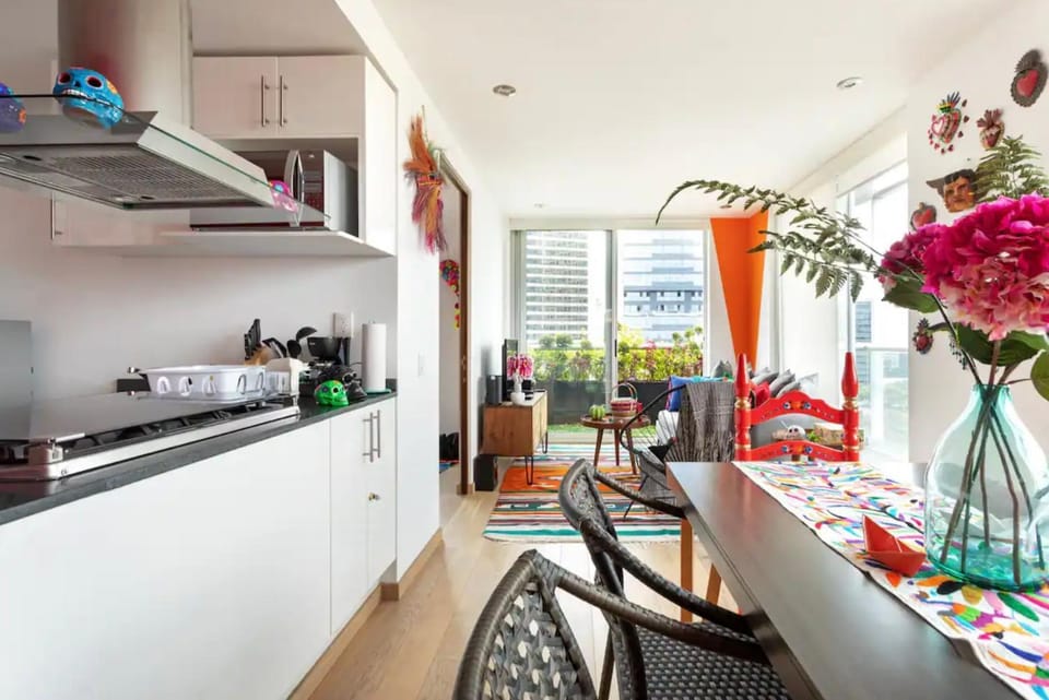 Kitchen or kitchenette, Living room, Dining area, minibar