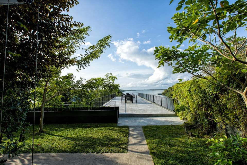 Nearby landmark, Day, Natural landscape, Garden, Balcony/Terrace