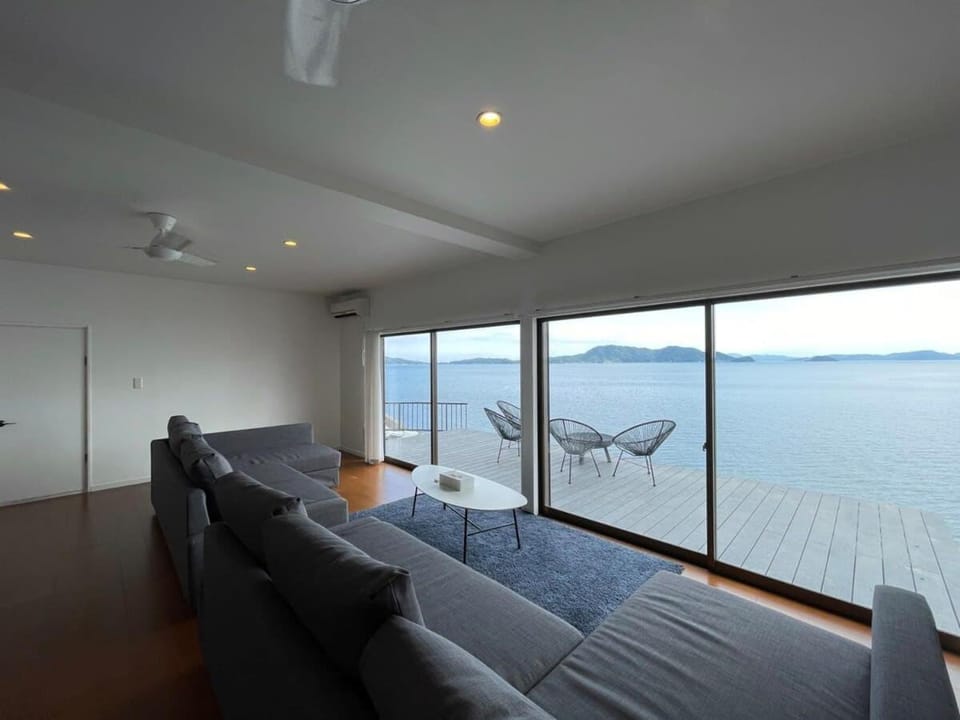 b local Sugawa House - Exclusive Seaside Escape in Ocean House House in Hiroshima Prefecture