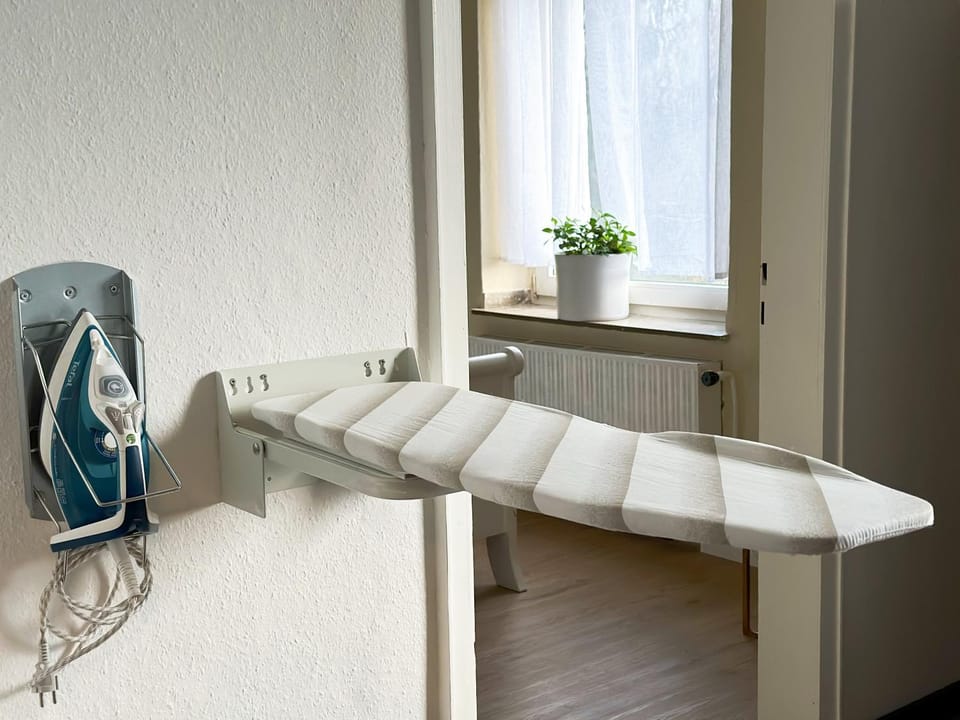 IGO Apartment 2 Schlafenzimmer mit Waschmaschine Trockner Haustier Rheinufer 5min Netflix Disney plus 17-6 Apartment in Duisburg