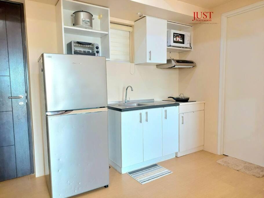 Heart of the City Centrio Tower 1BR Netflix Wifi Apartment in Cagayan de Oro