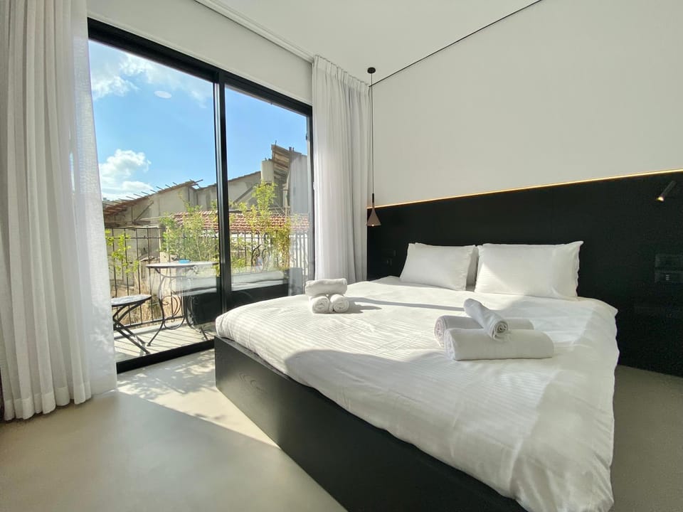Bed, View (from property/room), Balcony/Terrace, Photo of the whole room, Bedroom, towels
