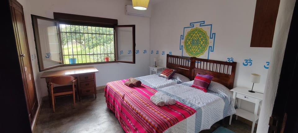 Bed, Photo of the whole room, Bedroom, Garden view, Lake view, towels, air conditioner