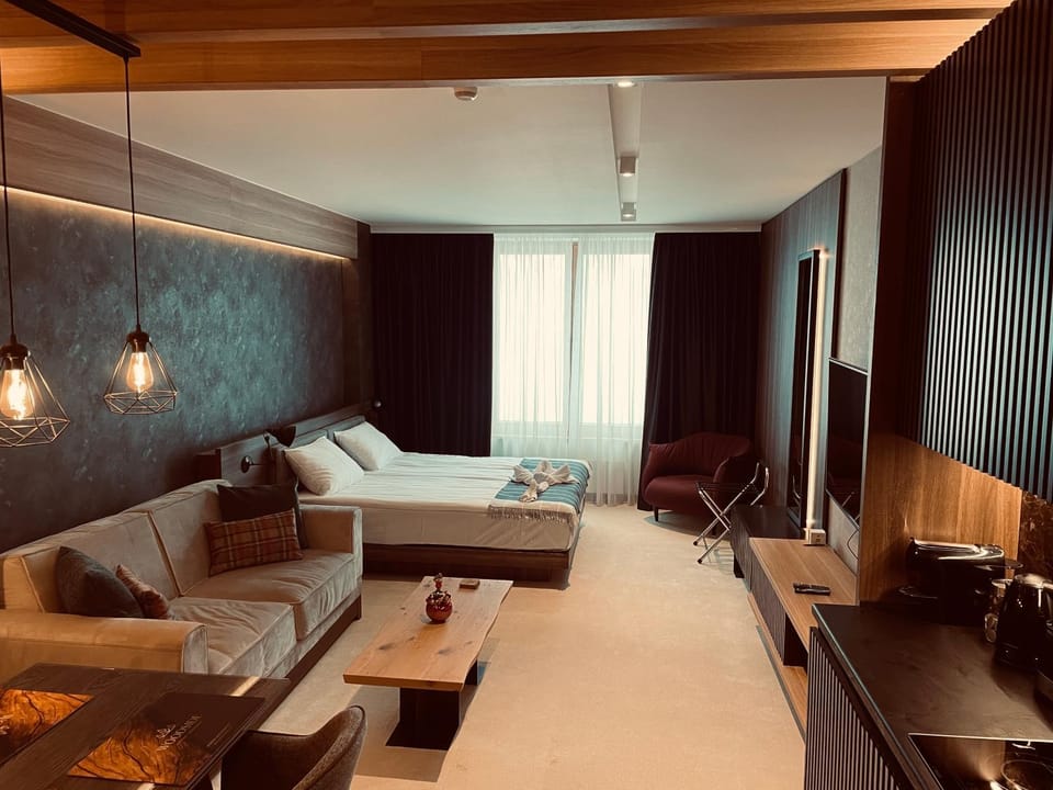 Living room, Bedroom