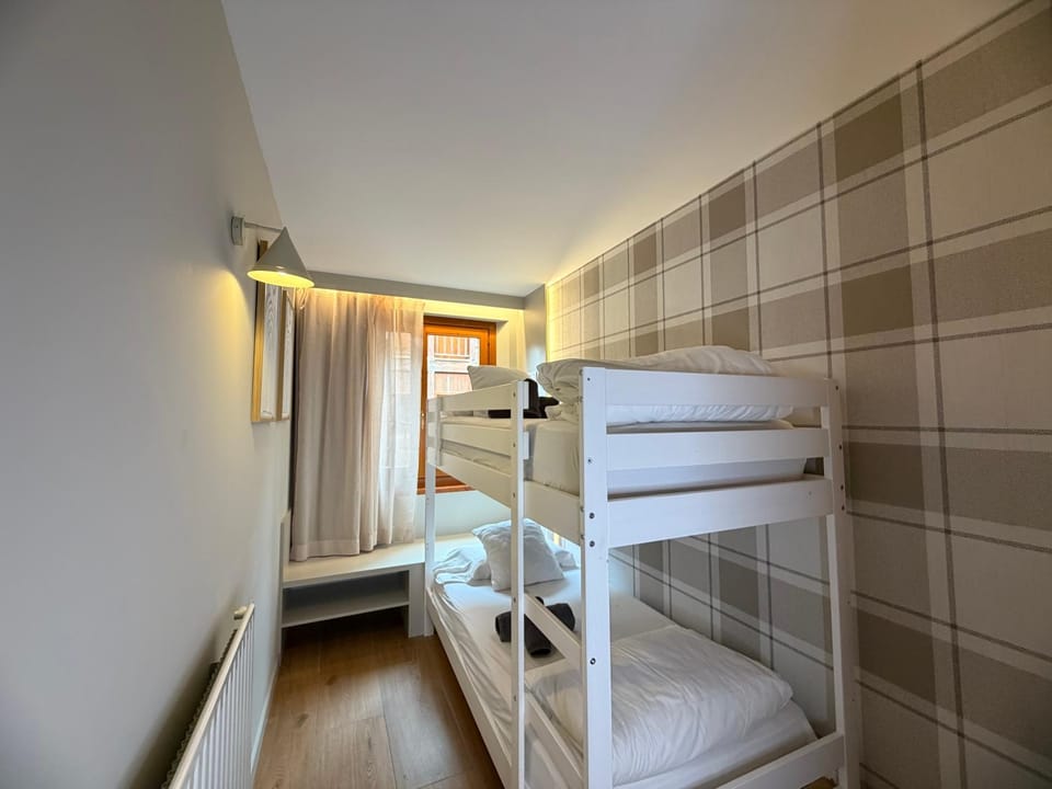 Photo of the whole room, bunk bed