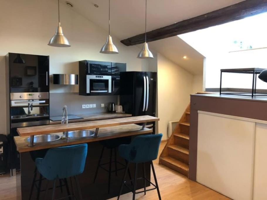 Kitchen or kitchenette